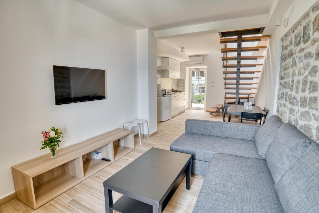 Sm Beach Residence Petrovac Luaran gambar