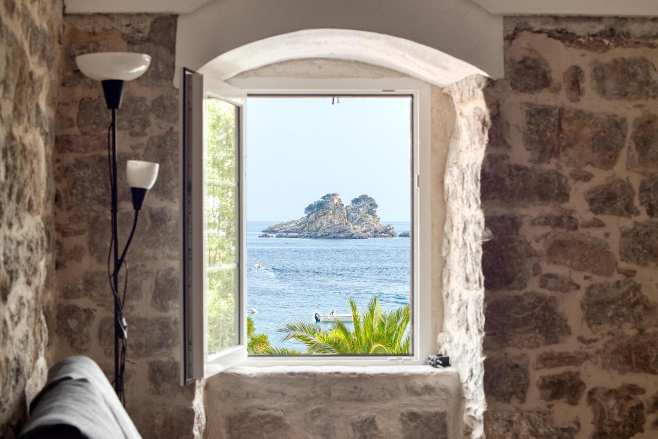 Sm Beach Residence Petrovac Luaran gambar