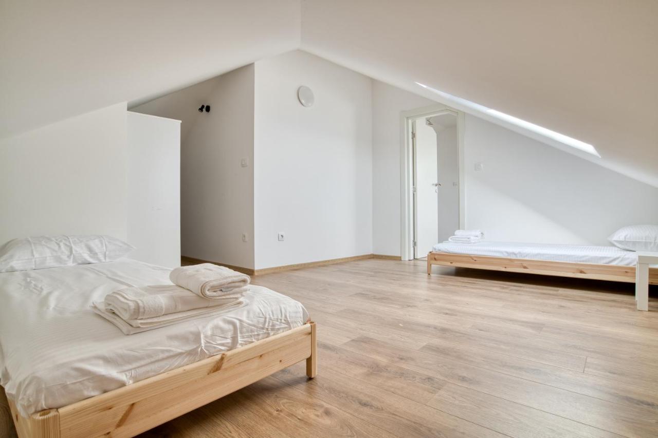 Sm Beach Residence Petrovac Luaran gambar