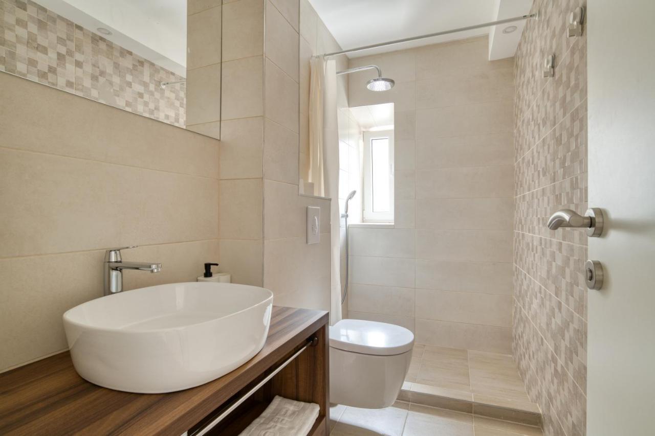 Sm Beach Residence Petrovac Luaran gambar