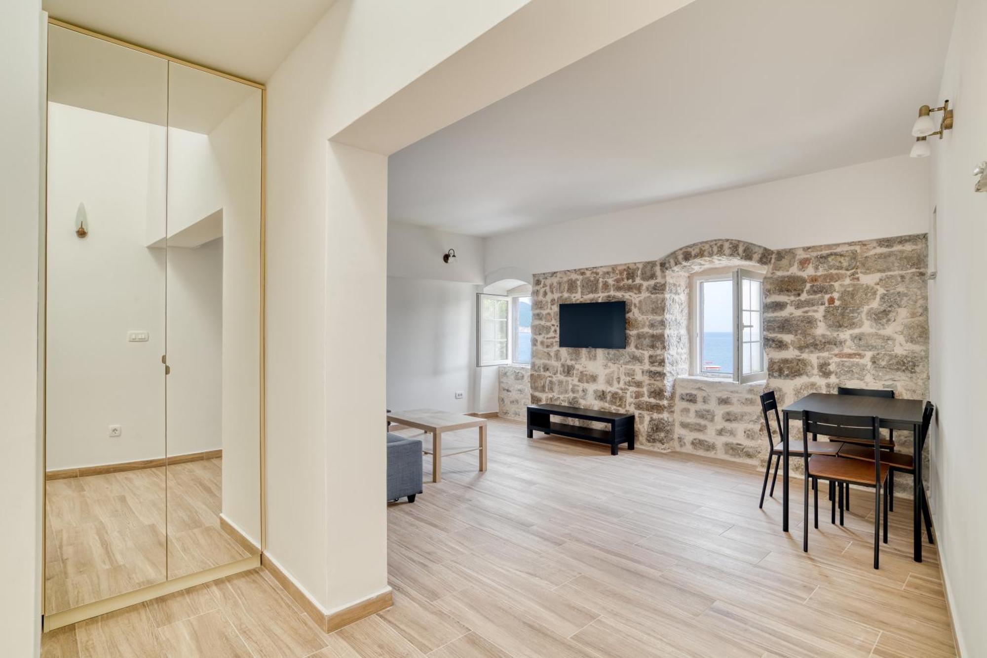Sm Beach Residence Petrovac Luaran gambar