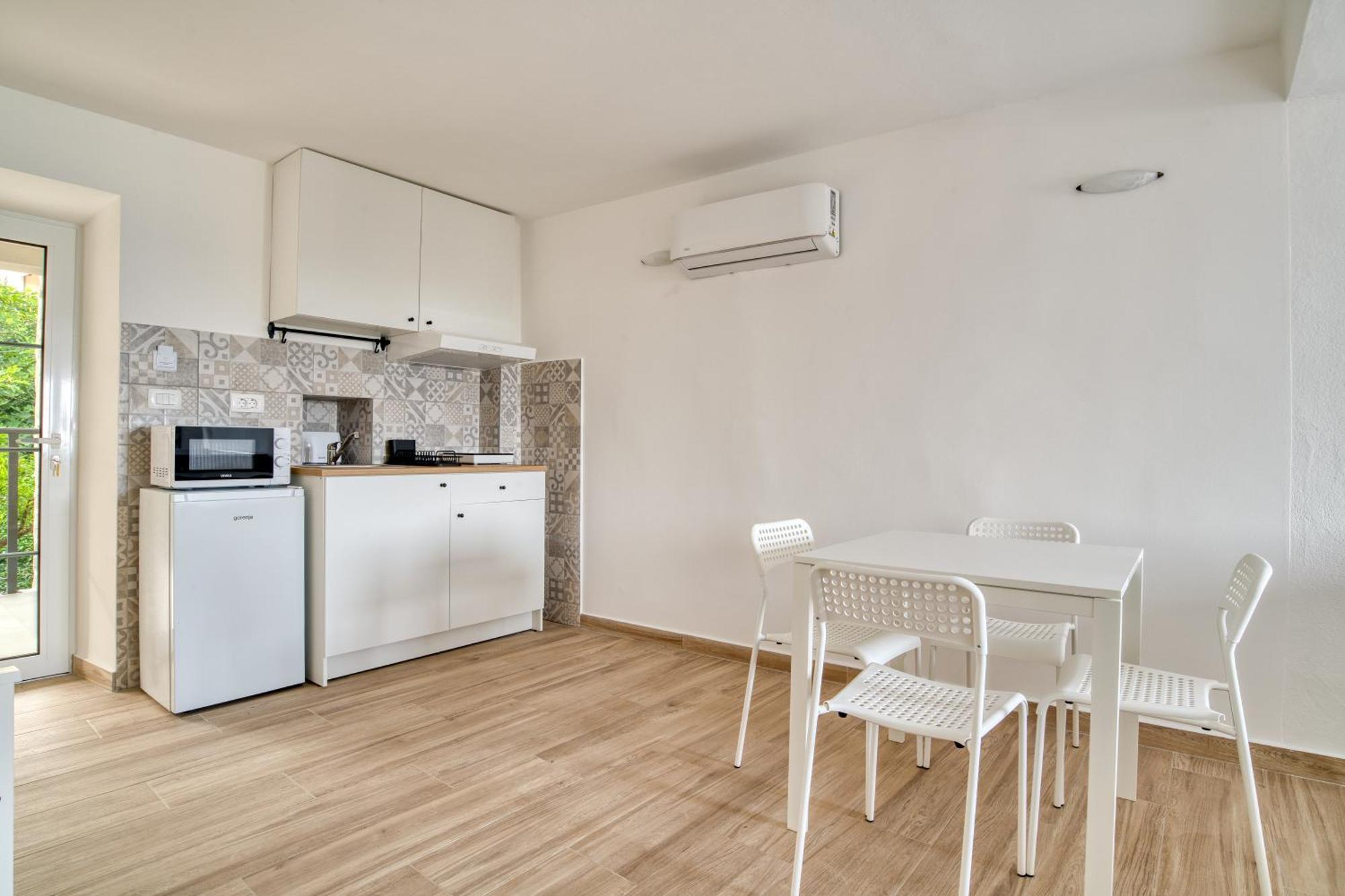 Sm Beach Residence Petrovac Luaran gambar