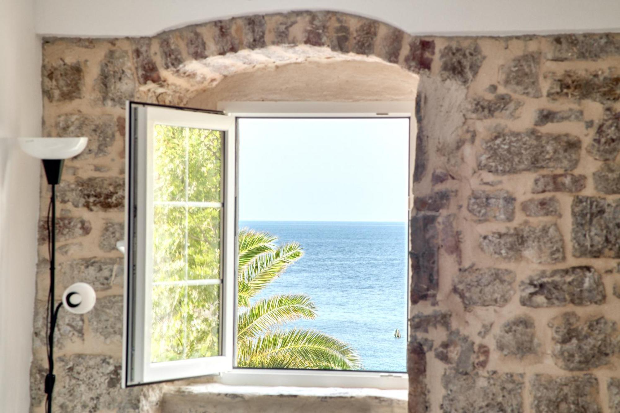 Sm Beach Residence Petrovac Luaran gambar