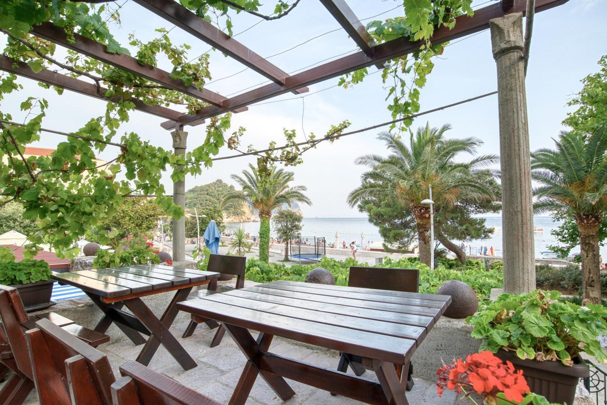 Sm Beach Residence Petrovac Bilik gambar